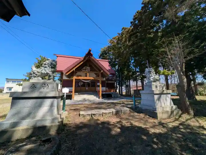 神山稲荷神社の{uncategorized: "未分類", other: "その他", undefined: "問題あり", building: "その他建物", grave: "お墓", sacred_gate: "鳥居", guardian: "狛犬", statue: "像", buddha: "仏像", history: "歴史", nature: "自然", garden: "庭園", animal: "動物", pagoda: "塔", temizu: "手水舎", mountain_gate: "山門・神門", sanctuary: "本殿・本堂", subordinate: "末社・摂社", art: "芸術", scenery: "景色", jizo: "地蔵", ema: "絵馬", goshuin: "御朱印", omikuji: "おみくじ", items: "授与品その他", amulet: "お守り", goshuincho: "御朱印帳", eats: "食事", festival: "お祭り", votive_dance: "神楽", shichigosan: "七五三参", wedding: "結婚式", experience: "体験その他", initially: "初詣", around: "周辺", anti_infection: "感染症対策"}