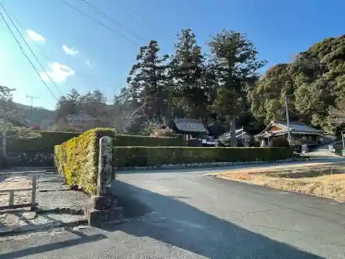 浄眼寺の{uncategorized: "未分類", other: "その他", undefined: "問題あり", building: "その他建物", grave: "お墓", sacred_gate: "鳥居", guardian: "狛犬", statue: "像", buddha: "仏像", history: "歴史", nature: "自然", garden: "庭園", animal: "動物", pagoda: "塔", temizu: "手水舎", mountain_gate: "山門・神門", sanctuary: "本殿・本堂", subordinate: "末社・摂社", art: "芸術", scenery: "景色", jizo: "地蔵", ema: "絵馬", goshuin: "御朱印", omikuji: "おみくじ", items: "授与品その他", amulet: "お守り", goshuincho: "御朱印帳", eats: "食事", festival: "お祭り", votive_dance: "神楽", shichigosan: "七五三参", wedding: "結婚式", experience: "体験その他", initially: "初詣", around: "周辺", anti_infection: "感染症対策"}