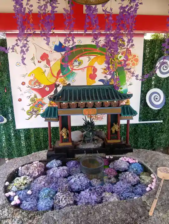別小江神社の{uncategorized: "未分類", other: "その他", undefined: "問題あり", building: "その他建物", grave: "お墓", sacred_gate: "鳥居", guardian: "狛犬", statue: "像", buddha: "仏像", history: "歴史", nature: "自然", garden: "庭園", animal: "動物", pagoda: "塔", temizu: "手水舎", mountain_gate: "山門・神門", sanctuary: "本殿・本堂", subordinate: "末社・摂社", art: "芸術", scenery: "景色", jizo: "地蔵", ema: "絵馬", goshuin: "御朱印", omikuji: "おみくじ", items: "授与品その他", amulet: "お守り", goshuincho: "御朱印帳", eats: "食事", festival: "お祭り", votive_dance: "神楽", shichigosan: "七五三参", wedding: "結婚式", experience: "体験その他", initially: "初詣", around: "周辺", anti_infection: "感染症対策"}