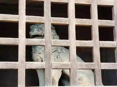 魚吹八幡神社の狛犬