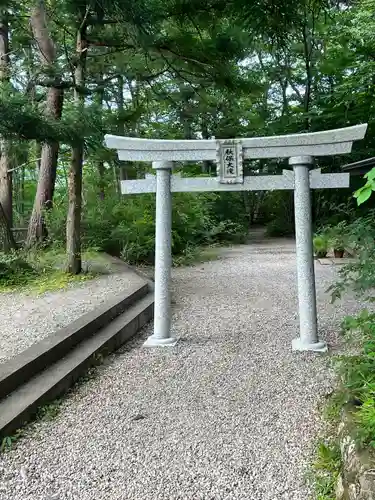 西光寺の鳥居