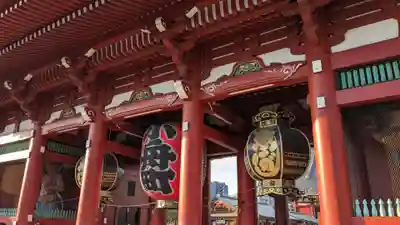 浅草寺の山門・神門