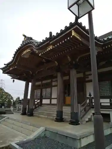 梅岩寺の本殿・本堂