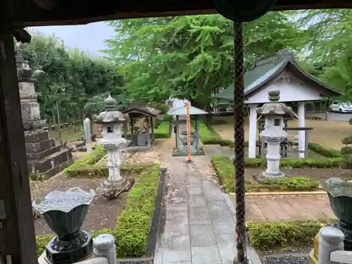 星谷寺の庭園