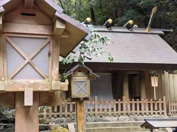 多度大社の{uncategorized: "未分類", other: "その他", undefined: "問題あり", building: "その他建物", grave: "お墓", sacred_gate: "鳥居", guardian: "狛犬", statue: "像", buddha: "仏像", history: "歴史", nature: "自然", garden: "庭園", animal: "動物", pagoda: "塔", temizu: "手水舎", mountain_gate: "山門・神門", sanctuary: "本殿・本堂", subordinate: "末社・摂社", art: "芸術", scenery: "景色", jizo: "地蔵", ema: "絵馬", goshuin: "御朱印", omikuji: "おみくじ", items: "授与品その他", amulet: "お守り", goshuincho: "御朱印帳", eats: "食事", festival: "お祭り", votive_dance: "神楽", shichigosan: "七五三参", wedding: "結婚式", experience: "体験その他", initially: "初詣", around: "周辺", anti_infection: "感染症対策"}