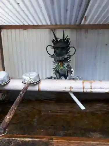 斑鳩神社の手水舎