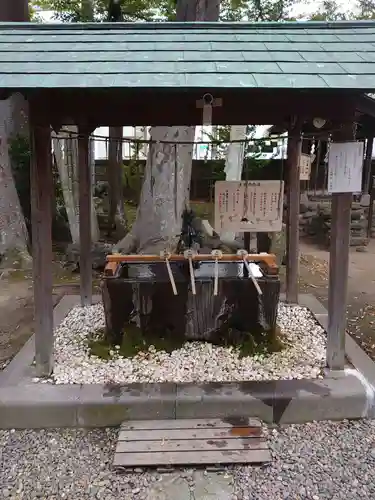 取手八坂神社の手水舎