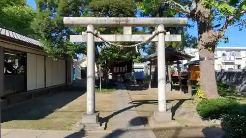 雷神社の鳥居