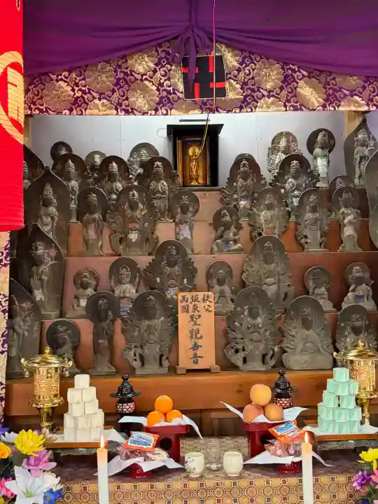 大正寺久保沢観音堂の{uncategorized: "未分類", other: "その他", undefined: "問題あり", building: "その他建物", grave: "お墓", sacred_gate: "鳥居", guardian: "狛犬", statue: "像", buddha: "仏像", history: "歴史", nature: "自然", garden: "庭園", animal: "動物", pagoda: "塔", temizu: "手水舎", mountain_gate: "山門・神門", sanctuary: "本殿・本堂", subordinate: "末社・摂社", art: "芸術", scenery: "景色", jizo: "地蔵", ema: "絵馬", goshuin: "御朱印", omikuji: "おみくじ", items: "授与品その他", amulet: "お守り", goshuincho: "御朱印帳", eats: "食事", festival: "お祭り", votive_dance: "神楽", shichigosan: "七五三参", wedding: "結婚式", experience: "体験その他", initially: "初詣", around: "周辺", anti_infection: "感染症対策"}