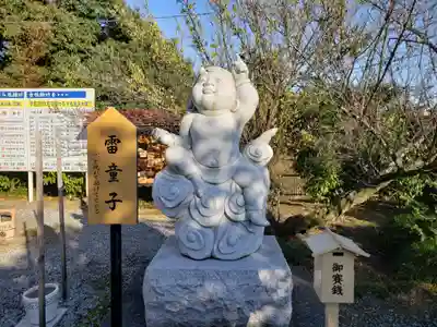 板倉雷電神社の像