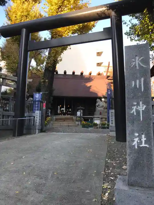 高円寺氷川神社の鳥居