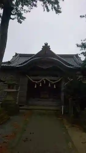 鷹野神社の本殿・本堂