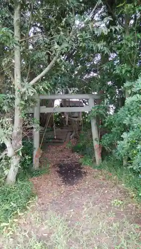 神社(名称不明)の鳥居