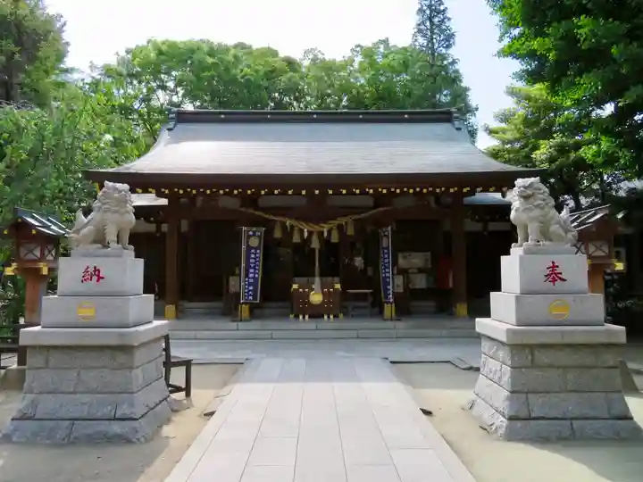 新田神社の本殿・本堂