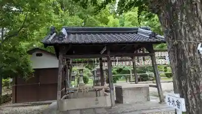 與杼神社の手水舎