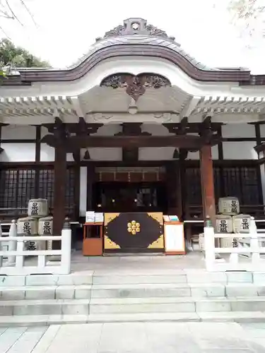 鳥越神社の本殿・本堂