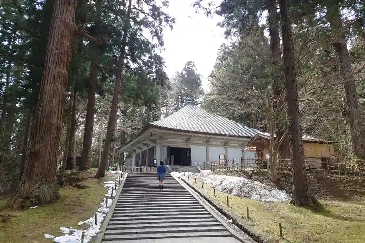 中尊寺の本殿・本堂