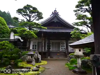 西室院の本殿・本堂