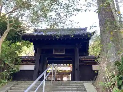 円覚寺の{uncategorized: "未分類", other: "その他", undefined: "問題あり", building: "その他建物", grave: "お墓", sacred_gate: "鳥居", guardian: "狛犬", statue: "像", buddha: "仏像", history: "歴史", nature: "自然", garden: "庭園", animal: "動物", pagoda: "塔", temizu: "手水舎", mountain_gate: "山門・神門", sanctuary: "本殿・本堂", subordinate: "末社・摂社", art: "芸術", scenery: "景色", jizo: "地蔵", ema: "絵馬", goshuin: "御朱印", omikuji: "おみくじ", items: "授与品その他", amulet: "お守り", goshuincho: "御朱印帳", eats: "食事", festival: "お祭り", votive_dance: "神楽", shichigosan: "七五三参", wedding: "結婚式", experience: "体験その他", initially: "初詣", around: "周辺", anti_infection: "感染症対策"}