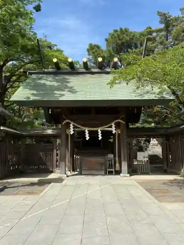 意富比神社の{uncategorized: "未分類", other: "その他", undefined: "問題あり", building: "その他建物", grave: "お墓", sacred_gate: "鳥居", guardian: "狛犬", statue: "像", buddha: "仏像", history: "歴史", nature: "自然", garden: "庭園", animal: "動物", pagoda: "塔", temizu: "手水舎", mountain_gate: "山門・神門", sanctuary: "本殿・本堂", subordinate: "末社・摂社", art: "芸術", scenery: "景色", jizo: "地蔵", ema: "絵馬", goshuin: "御朱印", omikuji: "おみくじ", items: "授与品その他", amulet: "お守り", goshuincho: "御朱印帳", eats: "食事", festival: "お祭り", votive_dance: "神楽", shichigosan: "七五三参", wedding: "結婚式", experience: "体験その他", initially: "初詣", around: "周辺", anti_infection: "感染症対策"}