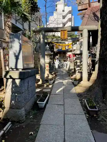 高円寺氷川神社の鳥居