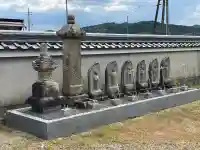 最澄院西願寺の{uncategorized: "未分類", other: "その他", undefined: "問題あり", building: "その他建物", grave: "お墓", sacred_gate: "鳥居", guardian: "狛犬", statue: "像", buddha: "仏像", history: "歴史", nature: "自然", garden: "庭園", animal: "動物", pagoda: "塔", temizu: "手水舎", mountain_gate: "山門・神門", sanctuary: "本殿・本堂", subordinate: "末社・摂社", art: "芸術", scenery: "景色", jizo: "地蔵", ema: "絵馬", goshuin: "御朱印", omikuji: "おみくじ", items: "授与品その他", amulet: "お守り", goshuincho: "御朱印帳", eats: "食事", festival: "お祭り", votive_dance: "神楽", shichigosan: "七五三参", wedding: "結婚式", experience: "体験その他", initially: "初詣", around: "周辺", anti_infection: "感染症対策"}