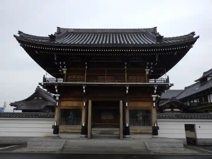 玄猷寺の山門・神門