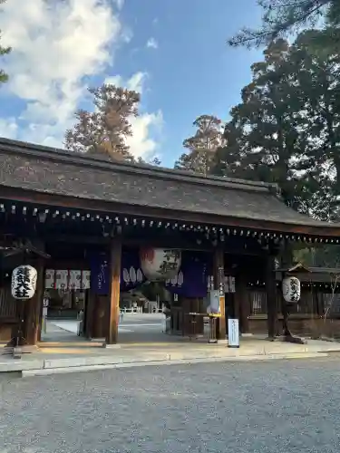 建部大社の{uncategorized: "未分類", other: "その他", undefined: "問題あり", building: "その他建物", grave: "お墓", sacred_gate: "鳥居", guardian: "狛犬", statue: "像", buddha: "仏像", history: "歴史", nature: "自然", garden: "庭園", animal: "動物", pagoda: "塔", temizu: "手水舎", mountain_gate: "山門・神門", sanctuary: "本殿・本堂", subordinate: "末社・摂社", art: "芸術", scenery: "景色", jizo: "地蔵", ema: "絵馬", goshuin: "御朱印", omikuji: "おみくじ", items: "授与品その他", amulet: "お守り", goshuincho: "御朱印帳", eats: "食事", festival: "お祭り", votive_dance: "神楽", shichigosan: "七五三参", wedding: "結婚式", experience: "体験その他", initially: "初詣", around: "周辺", anti_infection: "感染症対策"}