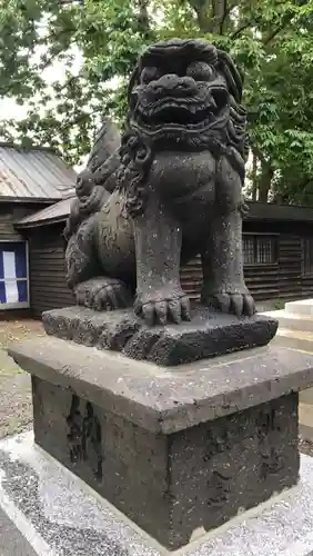 札幌諏訪神社の狛犬