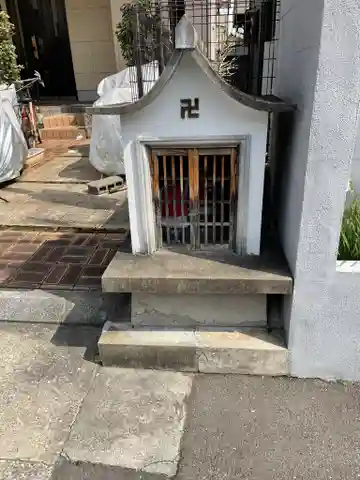 地蔵尊(徳井町)の本殿・本堂