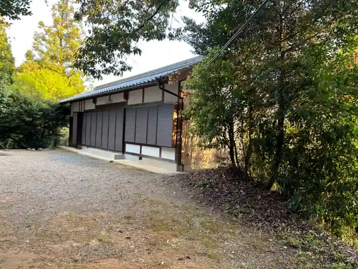 許世都比古命神社の建物その他