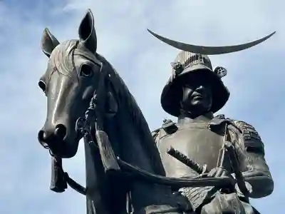 宮城縣護國神社の像