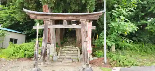 大深山　観音寺　深山観音堂の鳥居