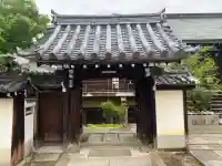 矢田寺大門坊の{uncategorized: "未分類", other: "その他", undefined: "問題あり", building: "その他建物", grave: "お墓", sacred_gate: "鳥居", guardian: "狛犬", statue: "像", buddha: "仏像", history: "歴史", nature: "自然", garden: "庭園", animal: "動物", pagoda: "塔", temizu: "手水舎", mountain_gate: "山門・神門", sanctuary: "本殿・本堂", subordinate: "末社・摂社", art: "芸術", scenery: "景色", jizo: "地蔵", ema: "絵馬", goshuin: "御朱印", omikuji: "おみくじ", items: "授与品その他", amulet: "お守り", goshuincho: "御朱印帳", eats: "食事", festival: "お祭り", votive_dance: "神楽", shichigosan: "七五三参", wedding: "結婚式", experience: "体験その他", initially: "初詣", around: "周辺", anti_infection: "感染症対策"}