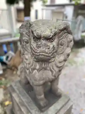 子神社の狛犬