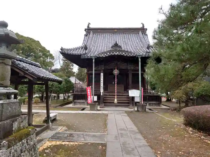 鑁阿寺の本殿・本堂