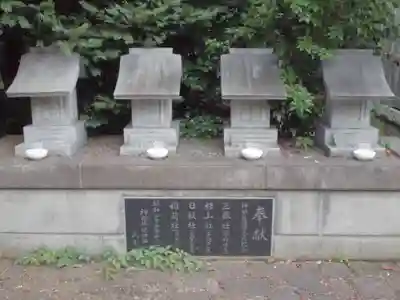 神明社の末社・摂社