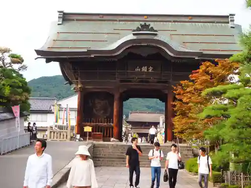 善光寺の山門