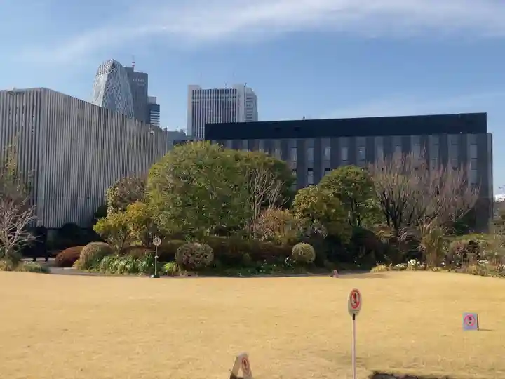 朝日弁財天の周辺