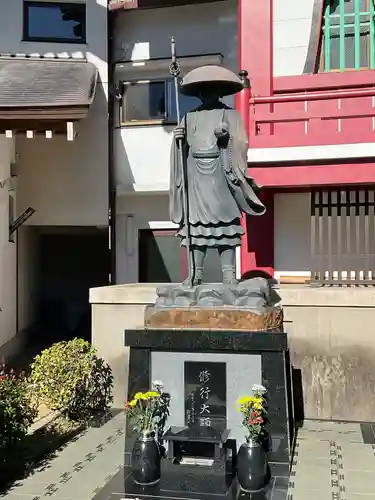 放生寺の像