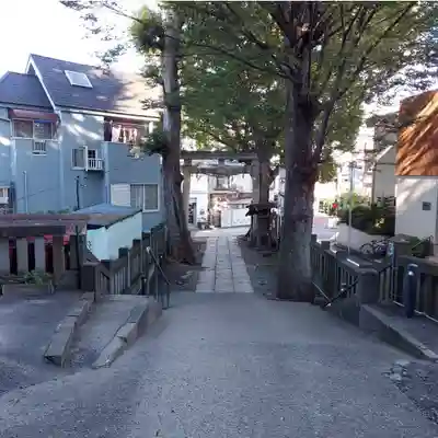 中目黒八幡神社の鳥居