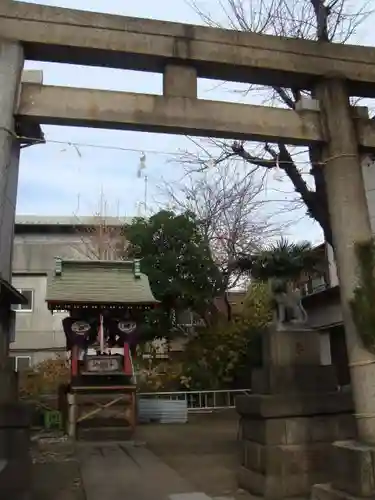 重幸稲荷神社の鳥居