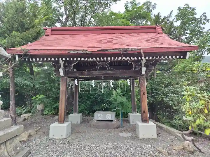 丸瀬布神社の手水舎