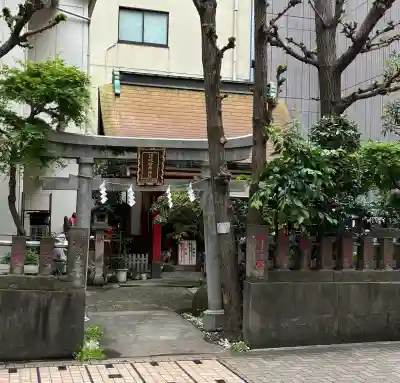 讃岐小白稲荷神社の{uncategorized: "未分類", other: "その他", undefined: "問題あり", building: "その他建物", grave: "お墓", sacred_gate: "鳥居", guardian: "狛犬", statue: "像", buddha: "仏像", history: "歴史", nature: "自然", garden: "庭園", animal: "動物", pagoda: "塔", temizu: "手水舎", mountain_gate: "山門・神門", sanctuary: "本殿・本堂", subordinate: "末社・摂社", art: "芸術", scenery: "景色", jizo: "地蔵", ema: "絵馬", goshuin: "御朱印", omikuji: "おみくじ", items: "授与品その他", amulet: "お守り", goshuincho: "御朱印帳", eats: "食事", festival: "お祭り", votive_dance: "神楽", shichigosan: "七五三参", wedding: "結婚式", experience: "体験その他", initially: "初詣", around: "周辺", anti_infection: "感染症対策"}