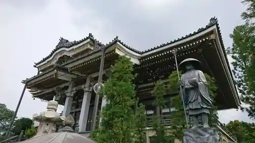 三学院の本殿・本堂