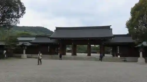 橿原神宮の山門・神門