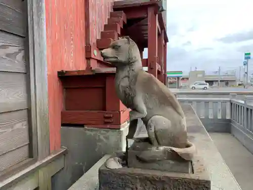 稲荷神社の狛犬