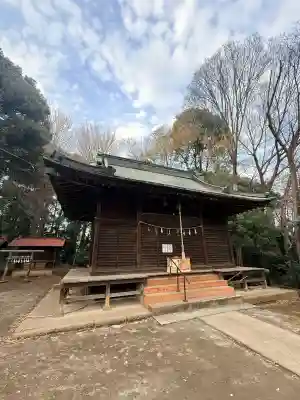 氷川神社の{uncategorized: "未分類", other: "その他", undefined: "問題あり", building: "その他建物", grave: "お墓", sacred_gate: "鳥居", guardian: "狛犬", statue: "像", buddha: "仏像", history: "歴史", nature: "自然", garden: "庭園", animal: "動物", pagoda: "塔", temizu: "手水舎", mountain_gate: "山門・神門", sanctuary: "本殿・本堂", subordinate: "末社・摂社", art: "芸術", scenery: "景色", jizo: "地蔵", ema: "絵馬", goshuin: "御朱印", omikuji: "おみくじ", items: "授与品その他", amulet: "お守り", goshuincho: "御朱印帳", eats: "食事", festival: "お祭り", votive_dance: "神楽", shichigosan: "七五三参", wedding: "結婚式", experience: "体験その他", initially: "初詣", around: "周辺", anti_infection: "感染症対策"}