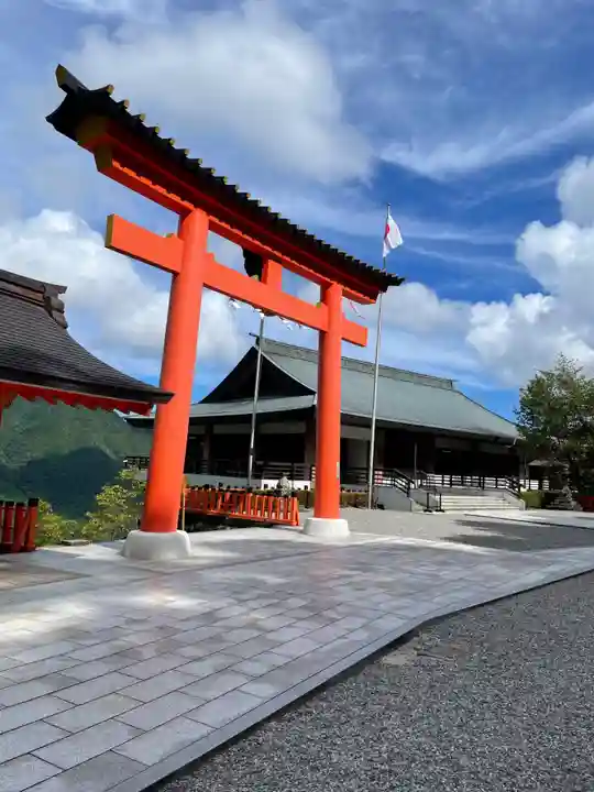 熊野那智大社(和歌山県)