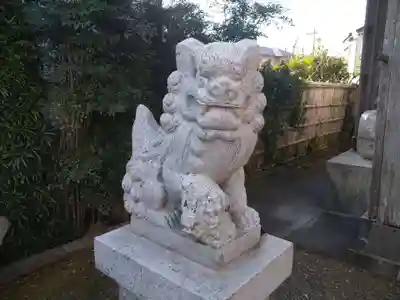 八日市場東照宮の狛犬